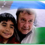 WERETILNECK BANDERA Y NIÑO