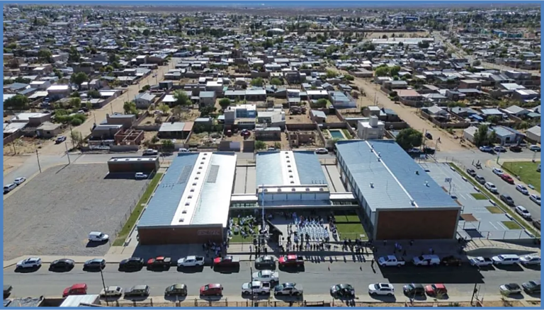 ESCUELA 22 PZA HUINCUL