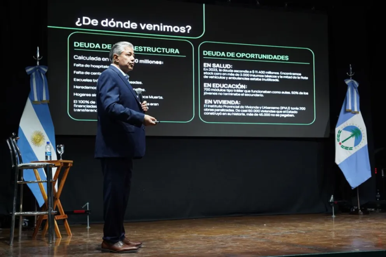 FIGUEROA EXPONE CHOS MALAL