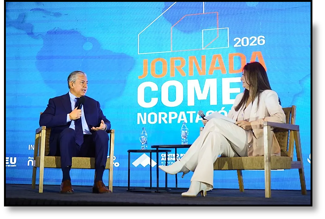 Exponiendo realidades con proyección